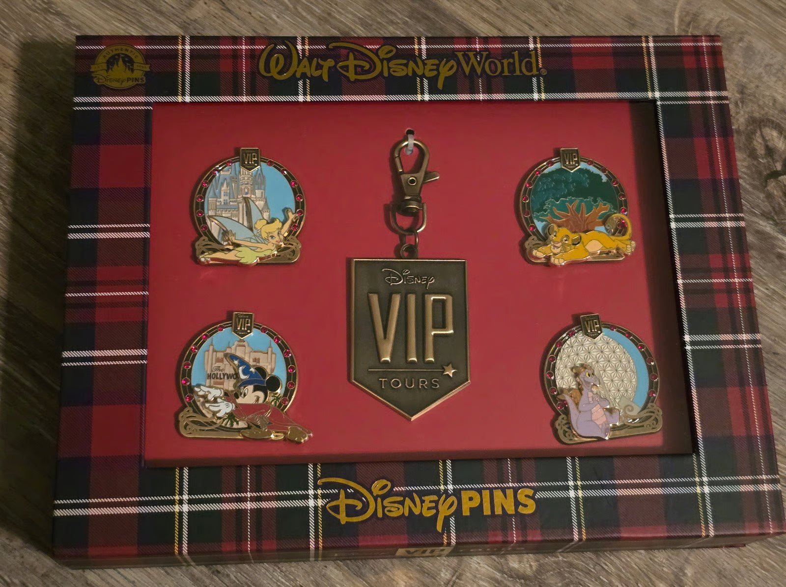 Disney VIP Tours Pin Set Mickey Plaid Exclusive Walt Disney World park 2025 -new