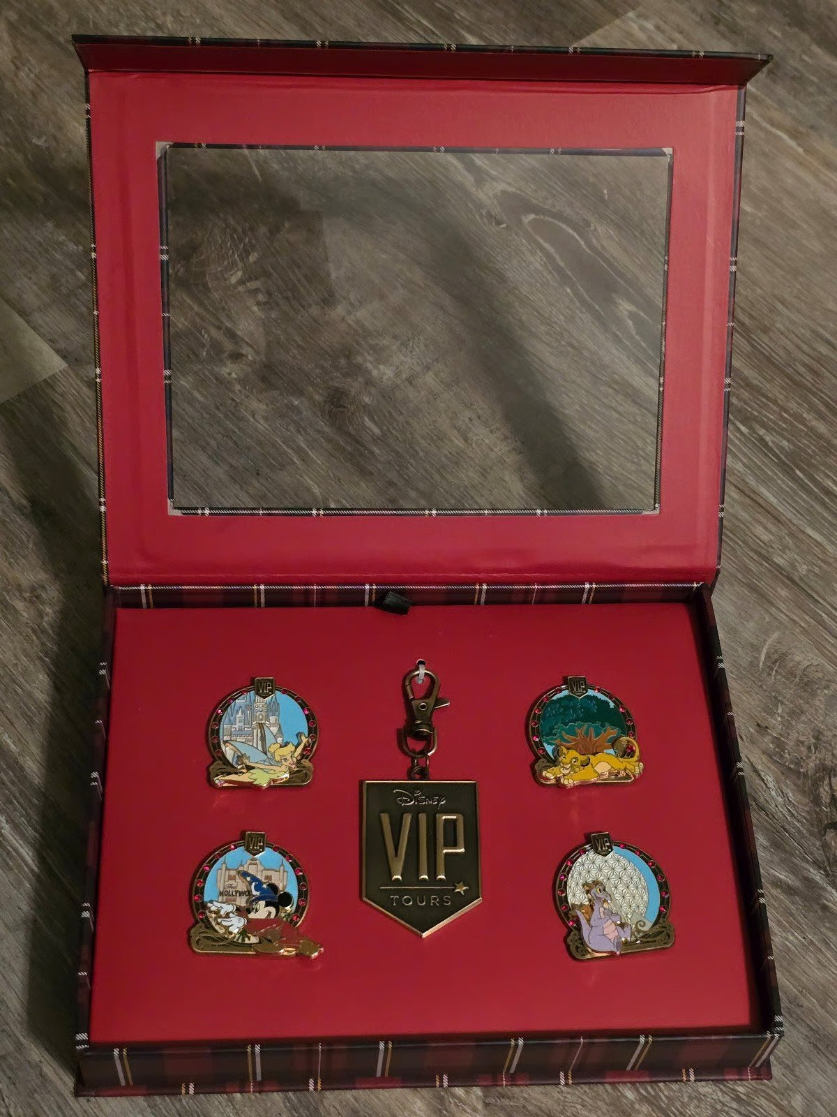 Disney VIP Tours Pin Set Mickey Plaid Exclusive Walt Disney World park 2025 -new